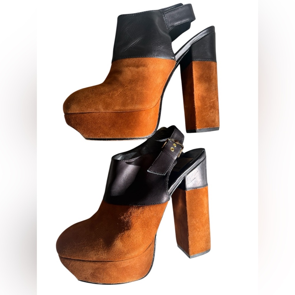 DOLCE VITA TWO TONED BLOCK PUMPS SIZE 8.5